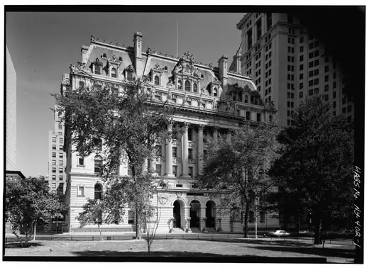 Perspective view of the main elevation of the Surrogate's Courthouse at 31 Chambers Street, New York, a Beaux-Arts building with a colonnaded facade.