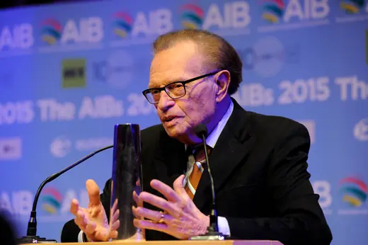 Larry King speaking at an Association for International Broadcasting event in November 2015.