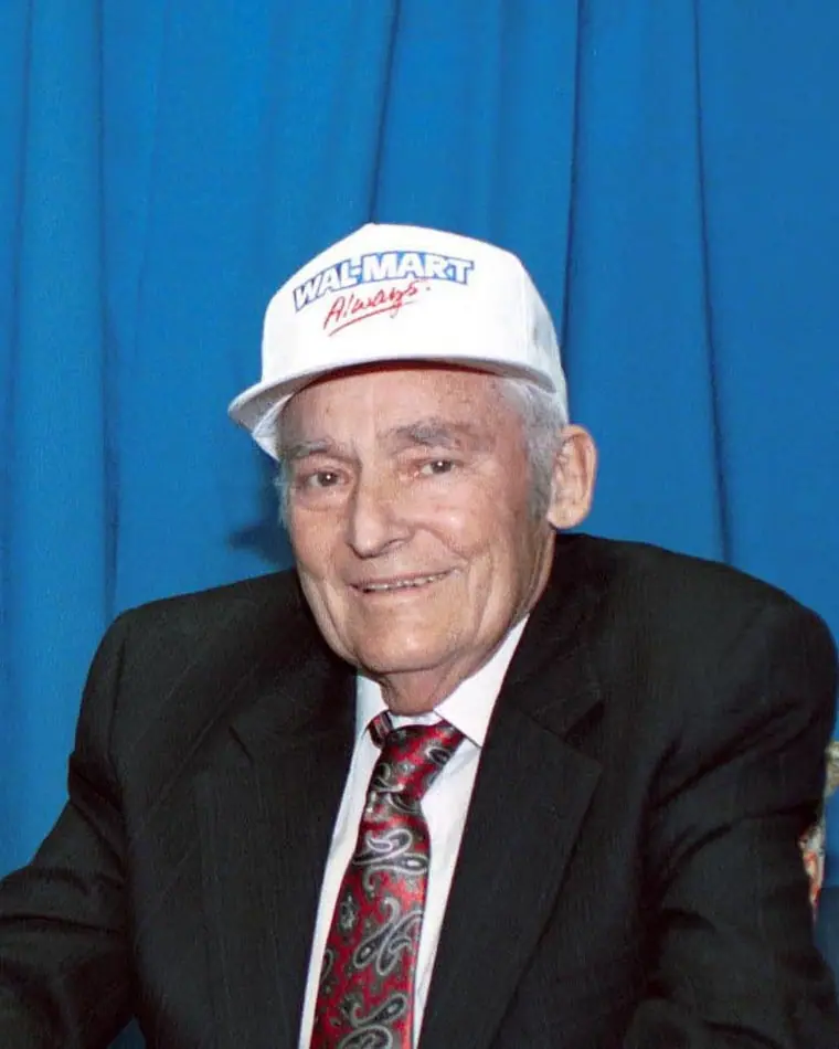 Sam Walton receiving the Presidential Medal of Freedom in Bentonville, Arkansas, in March 1992.
