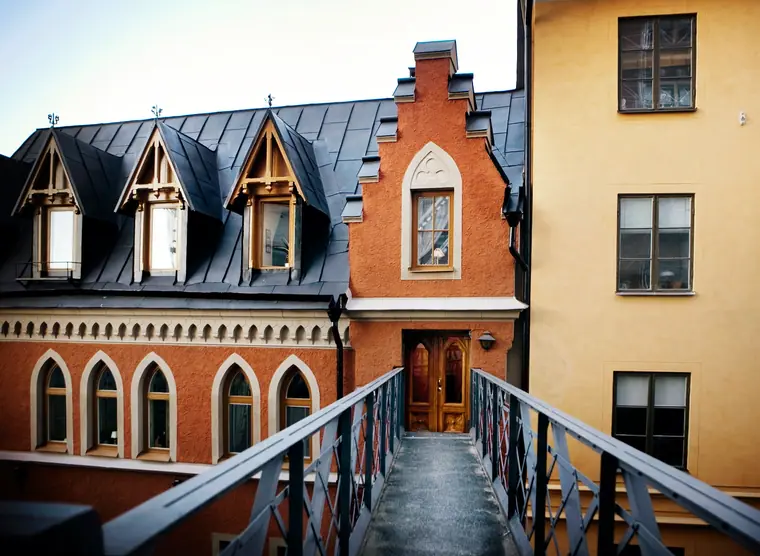 The apartment building at Bellmansgatan 1 in Södermalm, Stockholm, a stop on the Millennium walking tour.